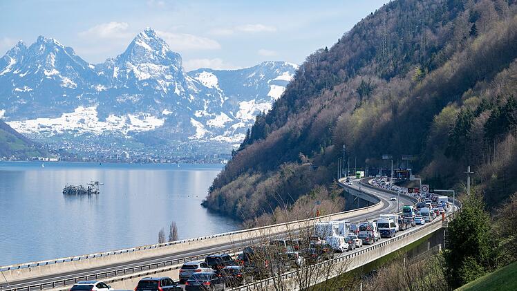 Schweiz will bei Ausl&auml;ndern f&uuml;r Durchfahrt kassieren