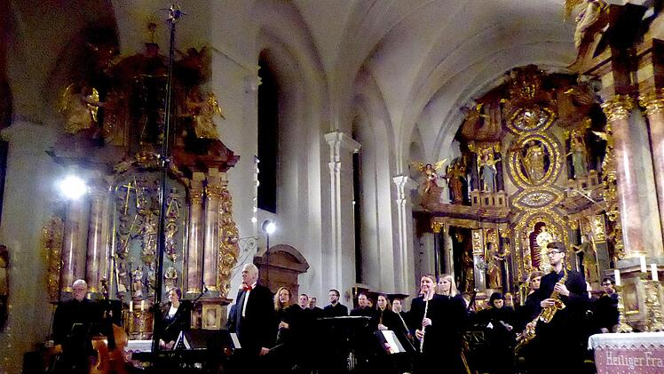 Wibraphon spielte im Kloster Altstadt in Hammelburg unter der Leitung von Johann Mösenbichler. Foto: Gerhild Ahnert