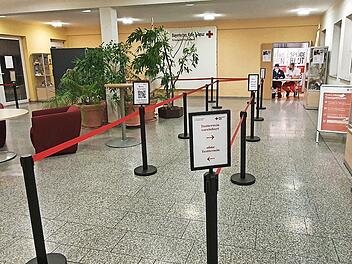 Die Teststrecke ist aufgebaut, die Testpersonen werden in die richtigen Bahnen geleitet.