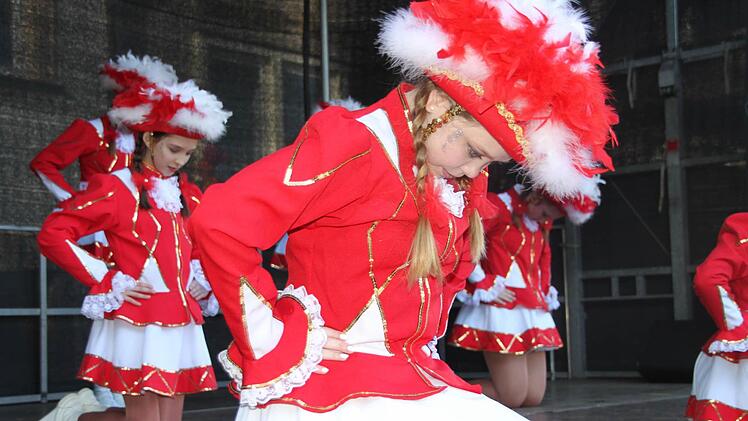 Marktplatztreiben in Stadtsteinach Foto: Jürgen Gärtner
