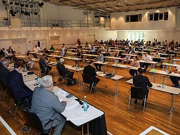 Welche Fraktionen sind möglich, welche nicht? Der Stadtrat hat die Frage der Machtarchitektur im Rathaus geklärt.   Foto: Barbara Herbst