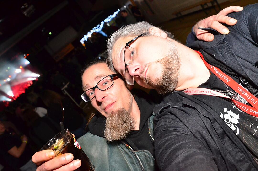 Mit ALLSTAR live auf der B&uuml;hne und Ph&auml;t J&auml;nnys H&ouml;use als Vorband!