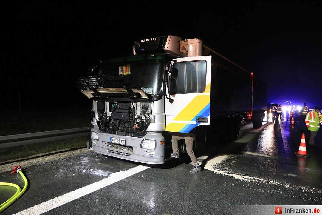 Lkw brennt - A70 lange gesperrt