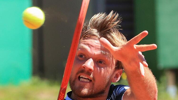 Die Volleys von Kevin Krawietz passten. Der Witzmannsberger spielte am Donnerstag am Netz nahezu fehlerfrei und zog mit seinem Kölner Partner Andreas Mies ins Finale von Paris ein.Archiv/Jürgen Hasenkopf