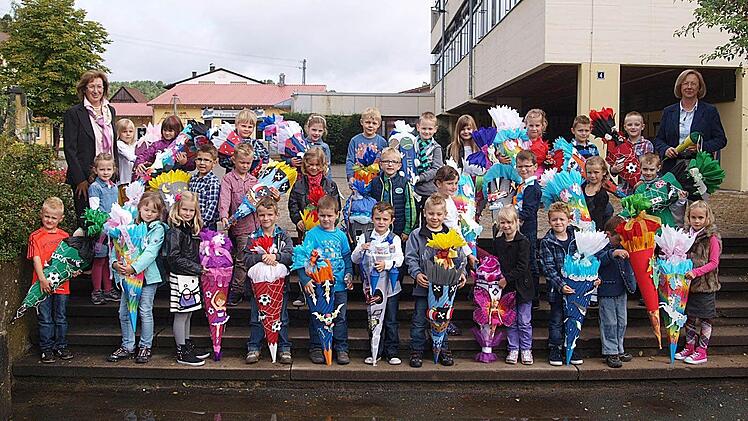 Viele viele Schultüten gab es bei den Schulanfängern in Waischenfeld...