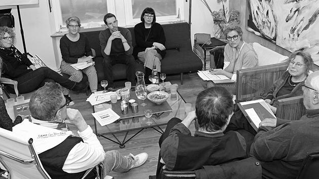 Die Arbeitsgemeinschaft Bildende Kunst Art 97688 plant aktuell ihre Aktionen f&uuml;r dieses und n&auml;chstes Jahr.  Foto: Romana Kochanowski