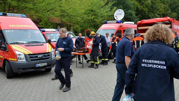 Großübung der Feuerwehr Notfallkontingente Foto: Peter Rauch