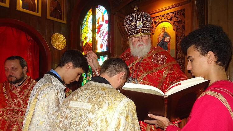 Orthodoxer Gottesdienst in Bischofsheim. Foto: Marion Eckert