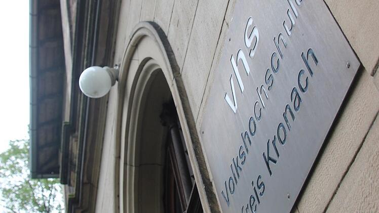 Die Stadt Kronach hofft darauf, Mittel für die Sanierung des Volkshochschul-Gebäudes (unser Bild) und der Festung aus einen neuen Fördertopf des Bundes zu erhalten. Foto: Marco Meißner