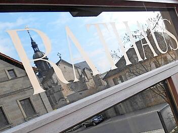 In nicht öffentlicher Sitzung im Ebracher Rathaus wurden die Wogen geglättet. Foto: Walter Hanslok