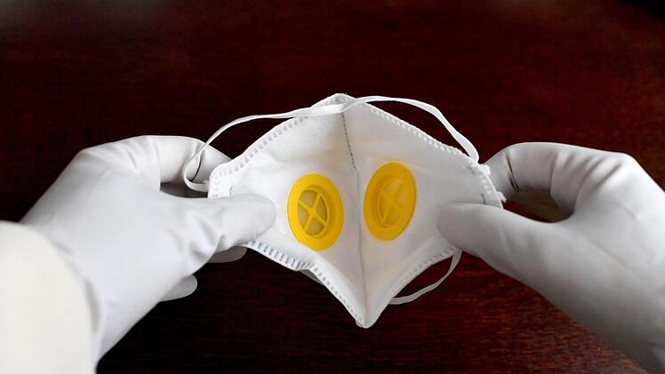 Im Landkreis Haßberge ist die Zahl der Coronavirus-Infizierten auf sechs gestiegen. Das teilte das Landratsamt am Wochenende mit. Symbolfoto: leo2014/Pixabay