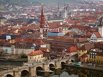 W&uuml;rzburg: Durchfahrt Alte Mainbr&uuml;cke ab Montag gesperrt - wegen Bauma&szlig;nahme