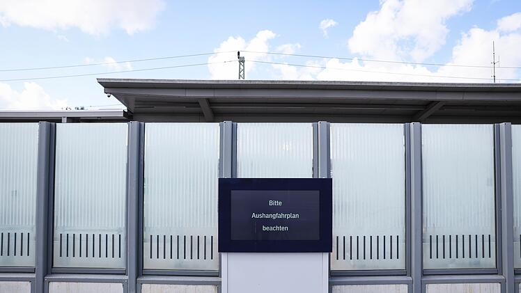 Bahnhof B&uuml;chen