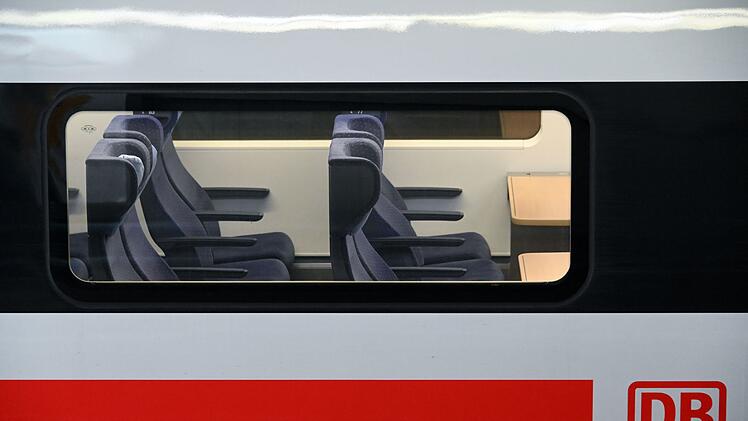 Bahn, Kredite, Weihnachtsmarkt &ndash; was sich im November &auml;ndert