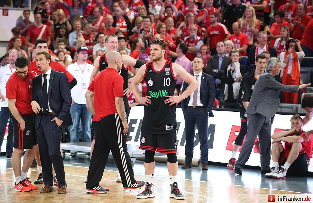 Brose Baskets Bamberg - FC Bayern München