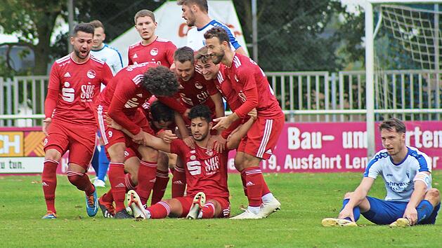 Wunschkandidat als Neuzugang in der Winterpause ist im Lager der Vestekicker zweifelsohne Ex-Kapit&auml;n Sertan Sener (am Boden).