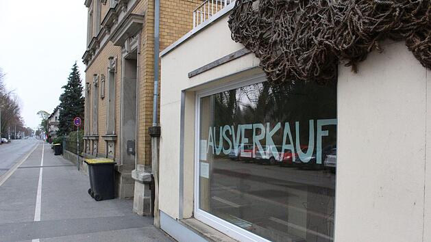 Bei "Nat&uuml;rlich Blumen" in der Ketschendorfer Stra&szlig;e l&auml;uft der Ausverkauf.Foto: Ulrike Nauer