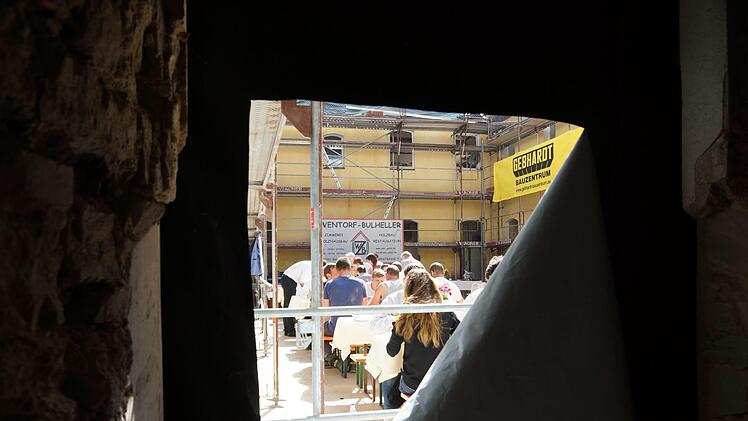 Richtfest mit Wissenschaftsministerin Marion KiechleFoto: Arkadius Guzy