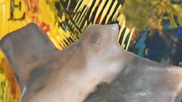 "Bodenständig" heißt diese Skulptur von Anita Magdalena Franz.