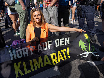 Die Klima-Aktivistin Windl darf nicht in Österreich bleiben