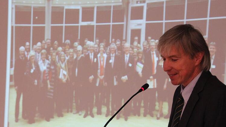 Thomas Engel bei seinem Grußwort  Foto: Friedwald Schedel
