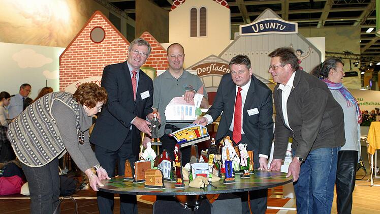 Auf Einladung des Netzwerks Ländliche Räume präsentiert sich 2012  der Dorfladen Heilgersdorf  auf der Grünen Woche als ein gelungenes Beispiel ländlicher Entwicklung. Foto: Bettina Knauth