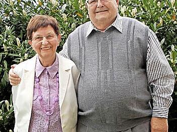 Seit 60 Jahren verheiratet: Das Fest ihrer diamantenen Hochzeit feierten in Stettfeld Ingeborg und Alfred Mohr.  Foto: Günther Geiling