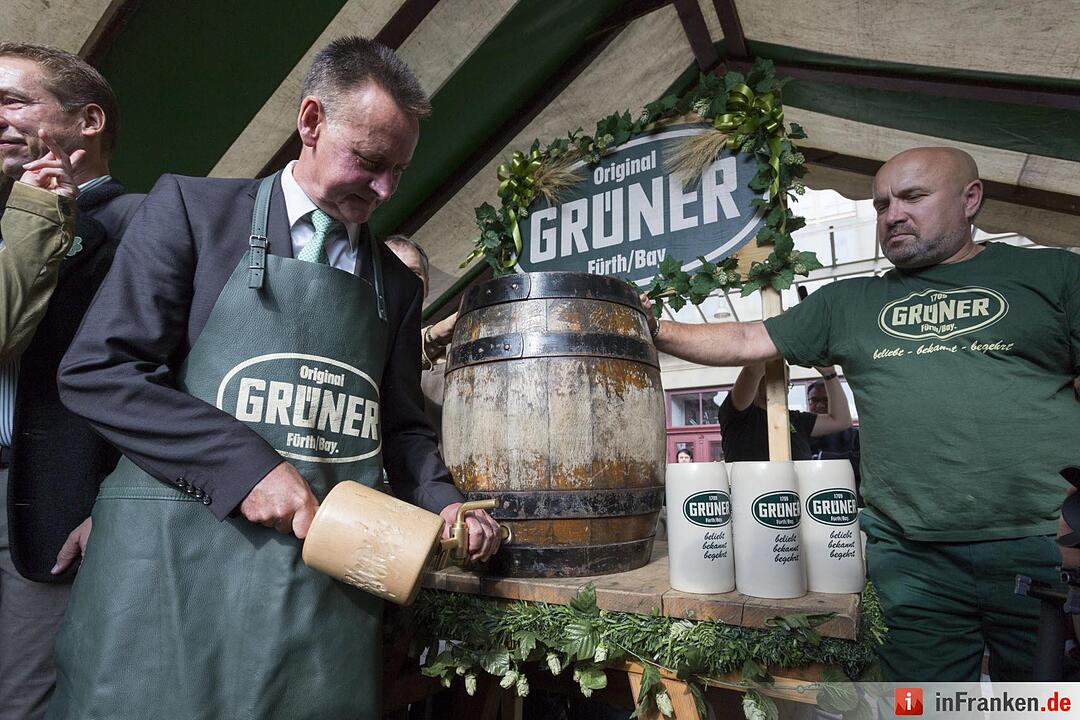 Fürther Michaeliskirchweih eröffnet