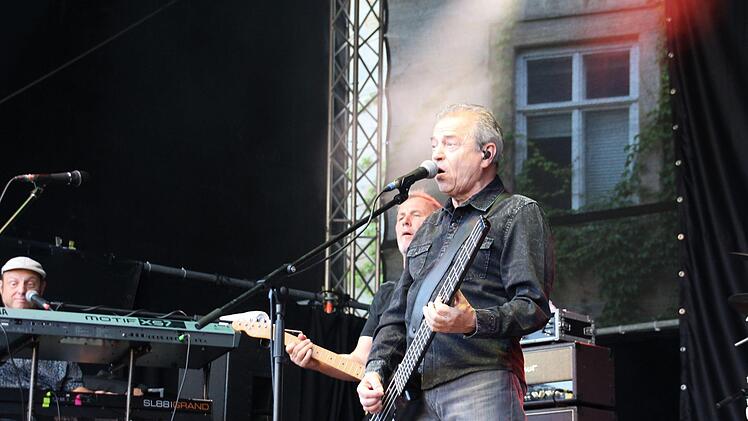 Die Spider Murphy Gang beim HUK-Coburg-Open-Air-Sommer im Tambacher SchlosshofMarieke Fiala
