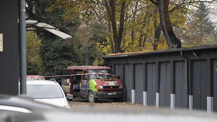 Tote Person in Fürth gefunden: Gartenhütte im Vollbrand