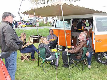 Familie Böhme wandelte ihren VW-Bus in ein Mehr-Generationen-Haus um. Foto: Kestel