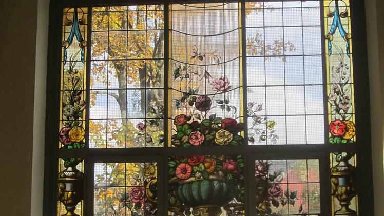 Eines der großen Pavillon-Fenster. Foto: Mäuser