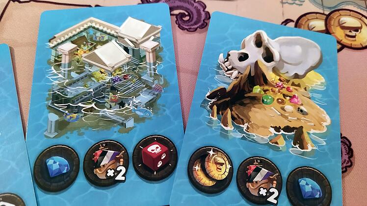 Pirate Tales im Test: Tolles Familienspiel mit Würfeln, Karten und Piraten