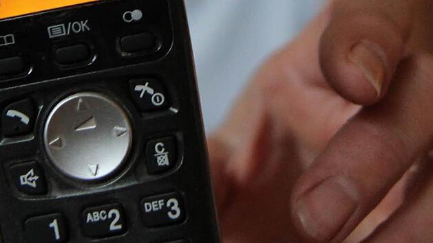 Unbekannte Telefonbetr&uuml;ger sind an der Strippe Symbolfoto: Michael Gr&uuml;ndel