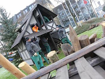 2013 wird die Großkrippe am Schönleinsplatz zu ihrem 50. Geburtstag aufgebaut. Foto: Matthias Hoch