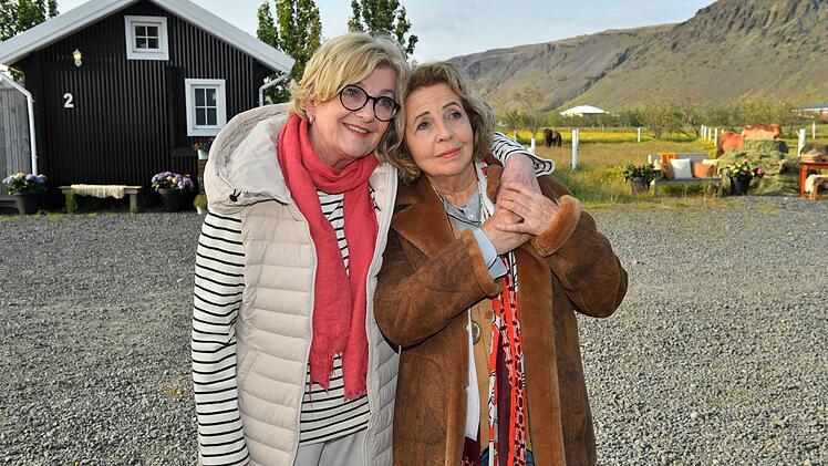 Auch nach 41 Jahren sind die alten Gef&uuml;hle f&uuml;reinander noch da: Evelyn (Saskia Vester) trifft in Island wieder auf Toni (Michaela May). Hat ihre Liebe diesmal eine Chance?