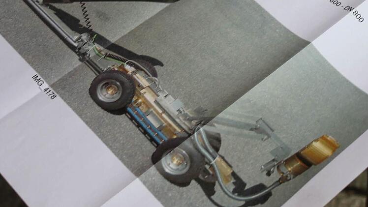 Mit solchen Robotern wird die Kamera durch größere Kanäle gefahren. Foto: Mäuser