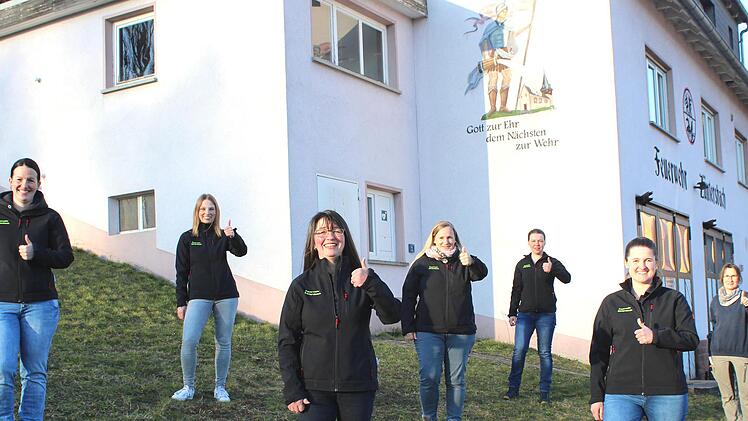 Die engagierten Frauen in der Führung der Feuerwehr Züntersbach (von links) Nicola Hergenröther, Sophia Koch, Ute Kötterheinrich, Marion Erb, Karina Hergenröther, Christina Rott und Heike Schreiner.Foto: Fritz Christ