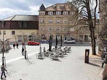 Mit der Modeboutique "La Via" und dem TUI-Reisebüro verliert der Marienplatz zwei weitere Geschäfte.  Fotos: Lisa Kieslinger