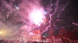Impressionen von der Silvesternacht: So feierte Bamberg den Jahreswechsel