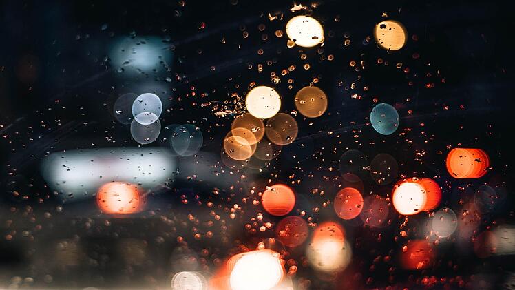 Örtlich kann es zu Platzregen kommen. Symbolfoto: ohmky/pexels.com