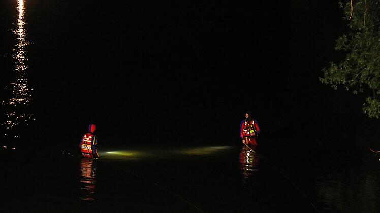 Gro&szlig;einsatz f&uuml;r Wasserrettung: Einsatzkr&auml;fte
