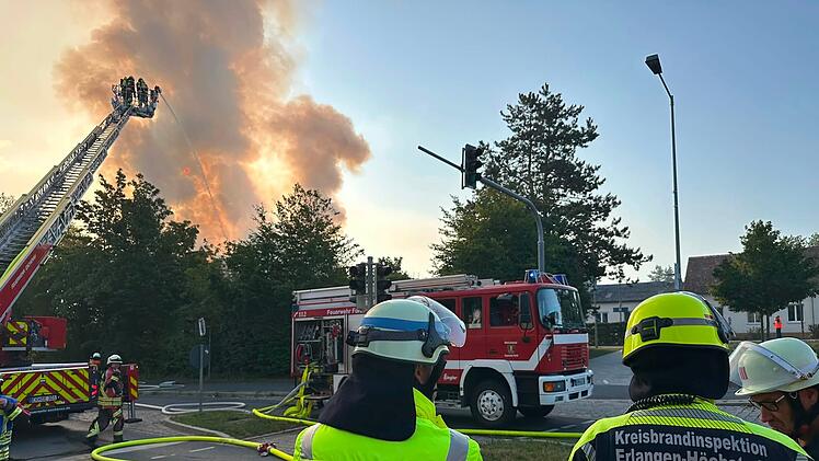 Dachstuhlbrand in Eckental-Forth