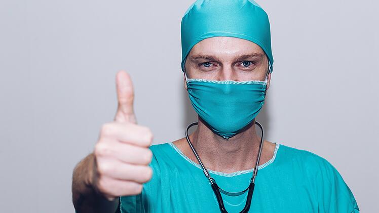 Nürnberg: Schüler zeigen Solidarität mit Personal des Klinikums Nord