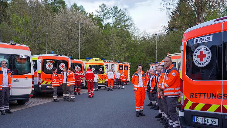 Pegnitz: Nach mysteriösem Gasaustritt an Sana-Klinik - BRK erklärt Ursache von Großeinsatz