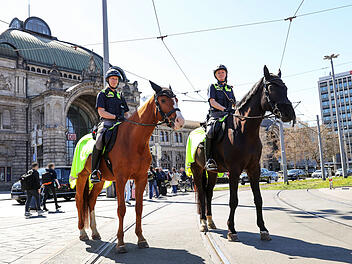 Reiterstaffel im Brennpunktviertel im Einsatz