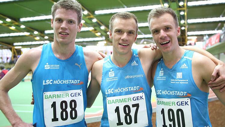 Die erfolgreiche Höchstadter Männerstaffel mit Niklas Bühner, Bastian und Martin Grau (v.l.). Foto: Theo Kiefner