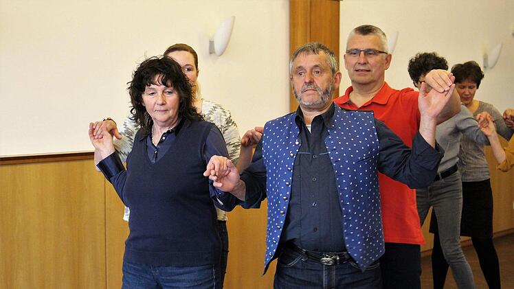 Die Volkstanzgruppe beim Üben in FrensdorfEvi Seeger