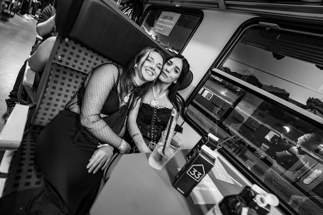 Die beste Party im Zug!