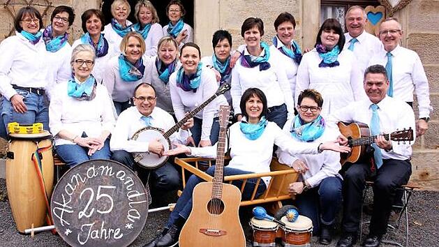 Die Gruppe "Schola Akanamandla" gibt ein Konzert in der Basilika Marienweiher Foto: privat